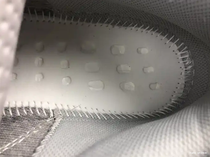 hype Cream Yeezy GY7924 V2 Adidas Boost Cream 700 0508